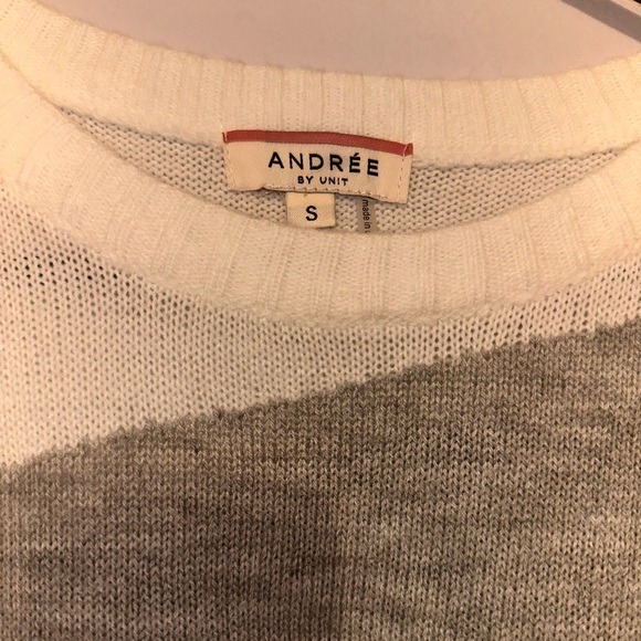 Andree sweater size s - Picture 2 of 3